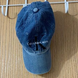 Women’s blue Calvin Klein hat
